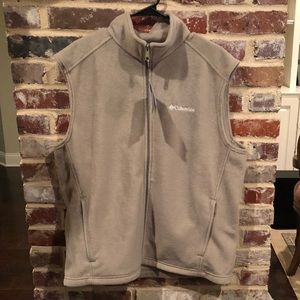 Men’s Columbia Vest Size L